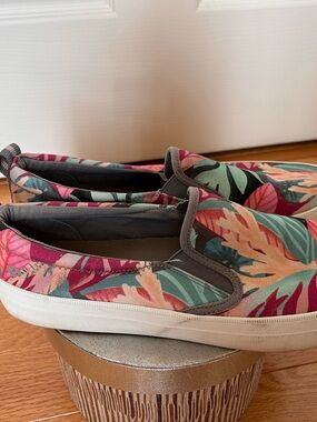 Sperry Topsider Tropical Print Slip-On Sneakers - Multi Color